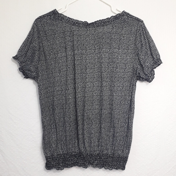 Faded Glory | lightweight Printed flowy top - Picture 5 of 12